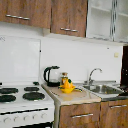 Nev Getaway For 2 Apartamento Burgas
