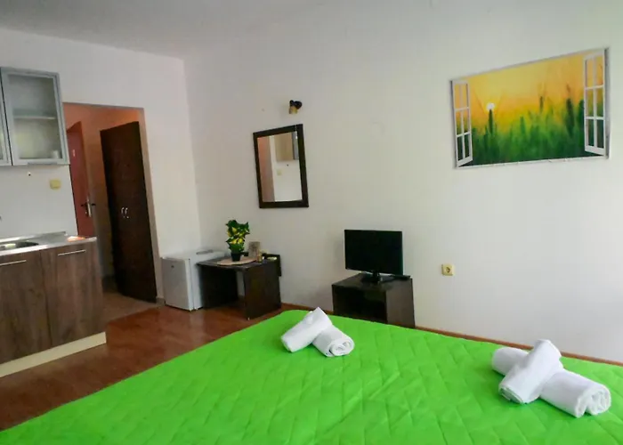 Nev Getaway For 2 Burgas